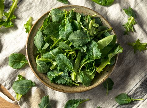 Secret Side Effects of Eating Leafy Greens, Says Science — Eat This Not That