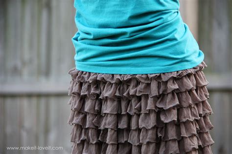 Ruffly Skirt……from pre-ruffled fabric | Make It and Love It