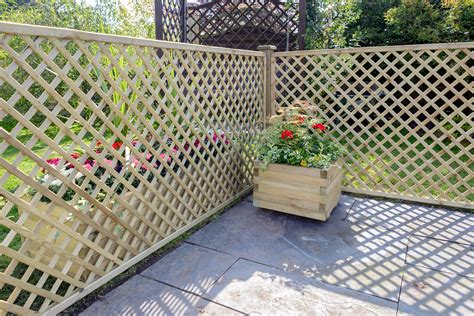 Garden Trellis & Screening | Garden Fence Panels & Gates: Fence Top ...