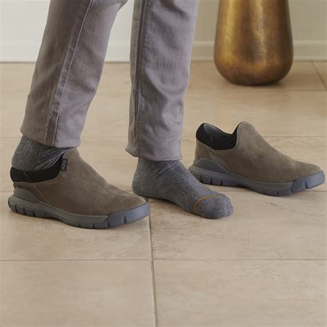 The Hands Free Step In Comfort Shoes - Hammacher Schlemmer