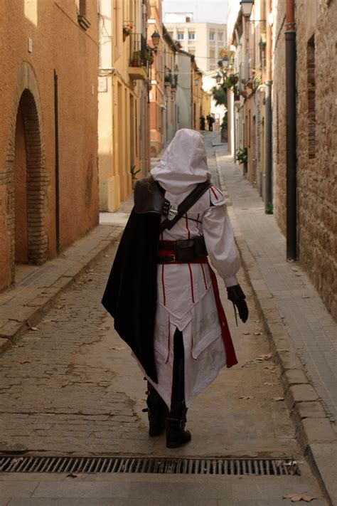 Assassins Creed Costume: Assassin's Creed Ezio cosplay