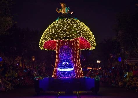 Main Street Electrical Parade at Disneyland - Disney Tourist Blog