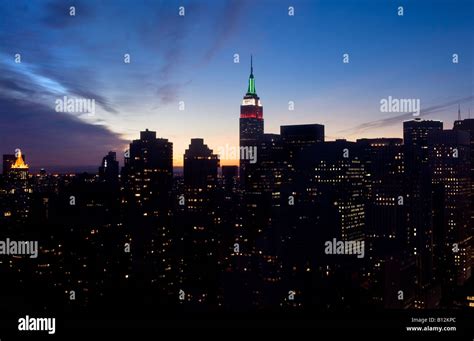 MIDTOWN SKYLINE MANHATTAN NEW YORK CITY USA Stock Photo - Alamy