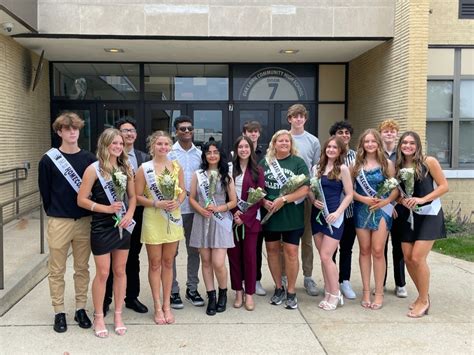 OLCHS Recognizes 2023-2024 Homecoming Court | Oak Lawn, IL Patch