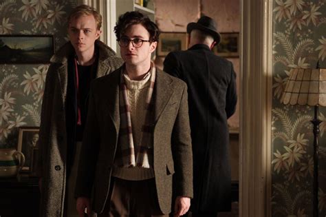 'Kill Your Darlings' review: Daniel Radcliffe, Dane DeHaan shine in ...