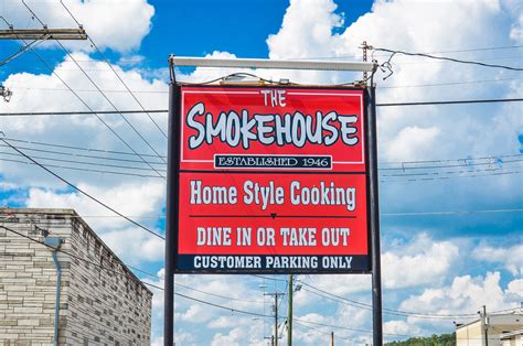 CWV | The Smokehouse - BBQ Restaurant in Charleston, WV