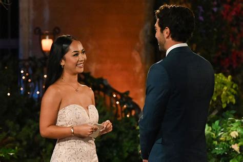 'The Bachelor': Joey Says Lea Handled Mystery Card with 'Grace' (Exclusive)