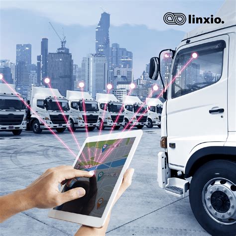 Commercial Fleet Tracking Solutions | Linxio