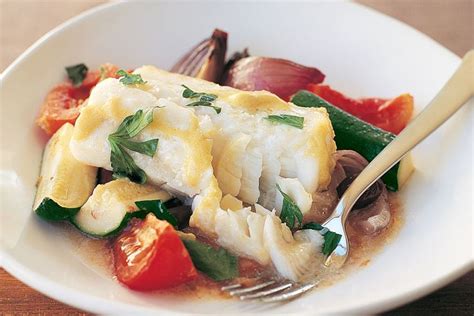 Baked fish on vegetables (low-fat)