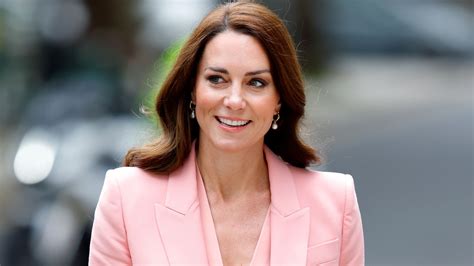 Kate Middleton debuts stunning jewels from late Queen for glittering ...