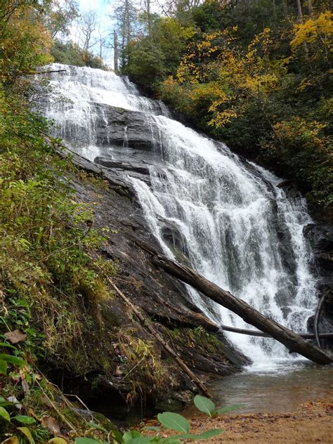 15 Amazing Waterfalls in South Carolina - The Crazy Tourist