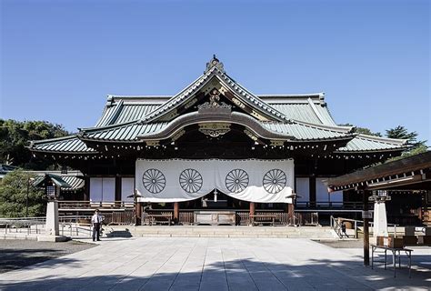 Cambridge Dictionary Decides Yasukuni Shrine Incompatible with ...