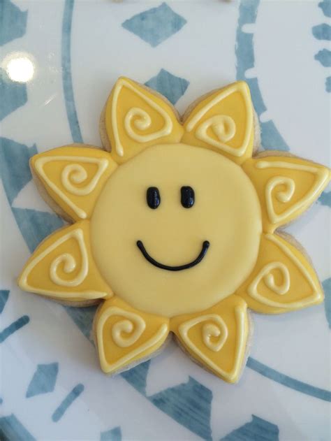 Sunshine sugar cookies with Royal icing | Sunshine cookies, Sugar cookies decorated, Sugar ...