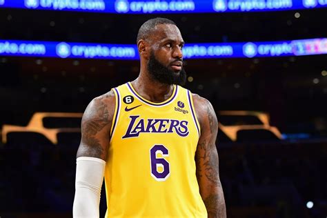 LeBron James' Lakers open as underdogs against Grizzlies