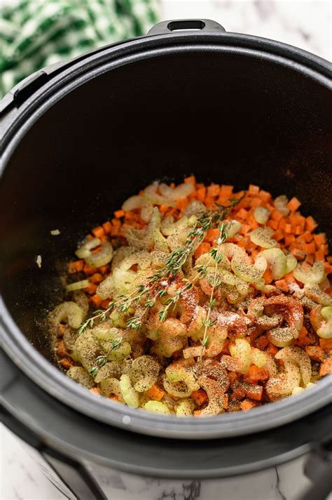 Instant Pot Lentil Soup {Quick and Easy Prep!} - WellPlated.com