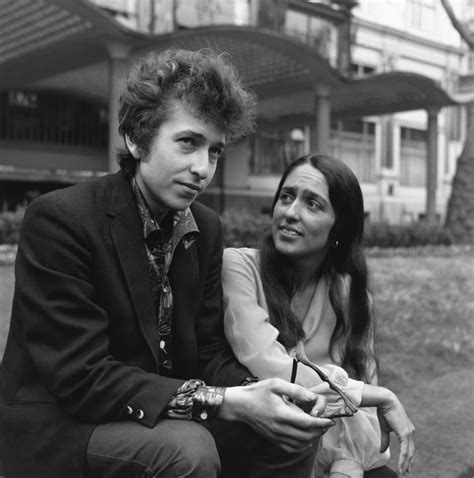 Bob Dylan and Joan Baez | The Most Fashionable Famous Musician Couples | Pictures | POPSUGAR ...