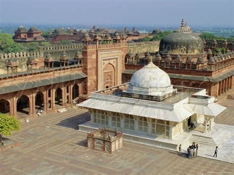 'Sheikh Salim Chisti's Tomb in the Dargah Mosque (Jami Masjid) at Fatehpur Sikri, Uttar Pradesh ...