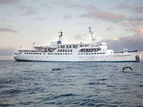 Galapagos Cruise Ships | Galapatours