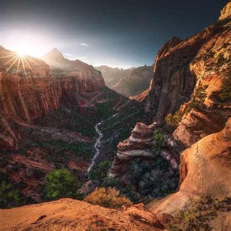 A beautiful sunset at Canyon Overlook, Zion National Park - Utah. [OC] [1800x1800] : r/EarthPorn