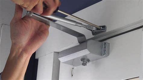 How To Install Door Closer On Steel Door : Automatic Door Closers For ...