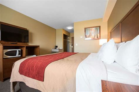 Comfort Inn & Suites Langley, BC - See Discounts