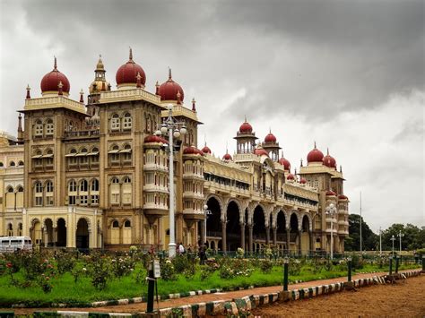 The Concrete Paparazzi: Mysore Palace