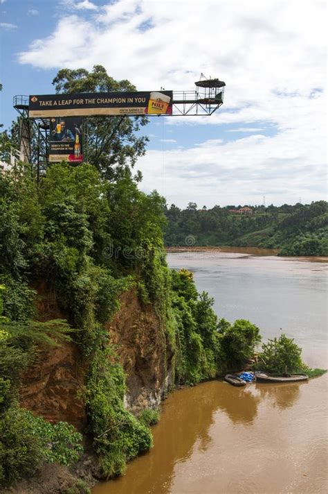 Jinja Uganda editorial stock photo. Image of bungee, adventure - 46897468