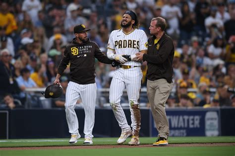 Fernando Tatis Jr. suffers gruesome apparent shoulder injury sliding into 3rd base (Video)