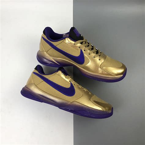 Undefeated x Nike Kobe 5 Protro “Hall of Fame” Metallic Gold/Field ...