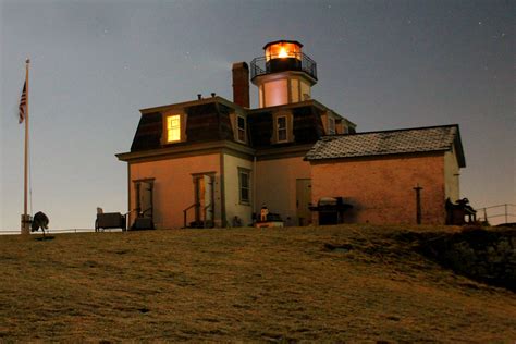 Rose Island Lighthouse at night | Rose Island Lighthouse in … | Flickr