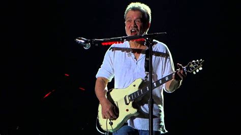 Eddie Van Halen "Eruption" Guitar Solo 9-19-2015 @ Music Midtown, Atlanta, GA - YouTube