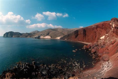 Red beach Santorini | How to get to Red Beach Santorini | Photos