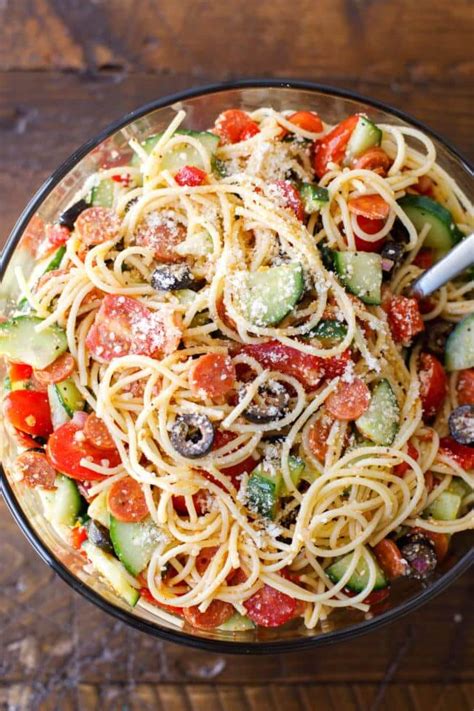 Cold Italian Spaghetti Salad | Recipe in 2020 | Summer potluck recipes, Spaghetti pasta salad ...