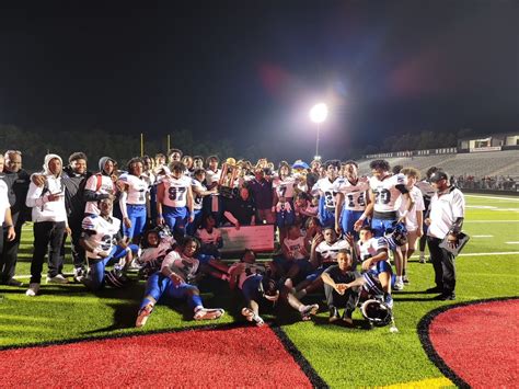 Glory Days Grill Donates To Armwood High School After First Burger Bowl | Osprey Observer