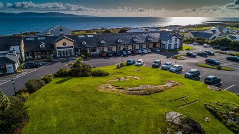 B&B stay in 4*Connemara Coast Hotel with Spa and swimming pool in Galway for €108/double ...