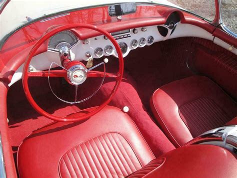 1955 CHEVROLET CORVETTE CONVERTIBLE - Interior - 125349