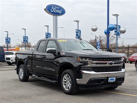 2020 Chevrolet Silverado 1500 LT - Chicago Used Chevy Truck