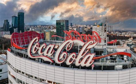 View of the Headquarters Building of the Coca-Cola Company. Classical ...