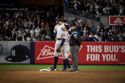 Aaron Judge and Jose Altuve, Hot or Cold, Set the Pace in the A.L.C.S. - The New York Times