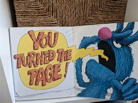 You turned the page! Grover - Picture Book. - Andrew Dittmer