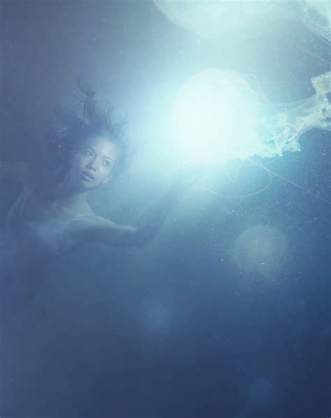 How to Create an Underwater Effect in Photoshop - PHLEARN