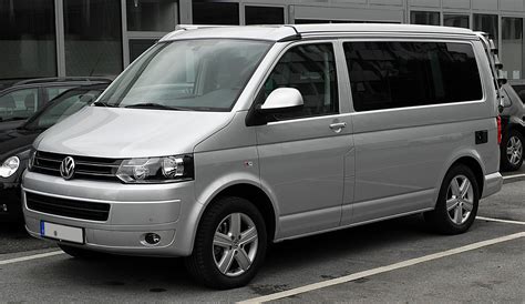 File:VW California Europe 2.0 TDI (T5, Facelift) – Frontansicht (1), 30. Juli 2011, Mettmann.jpg ...