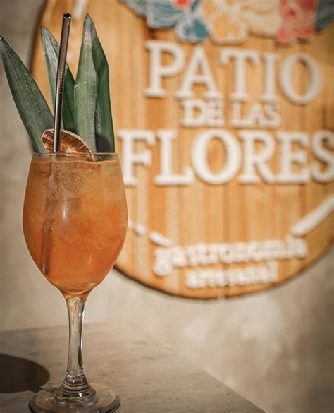 El Patio de las Flores - Absolut por Puerto Rico