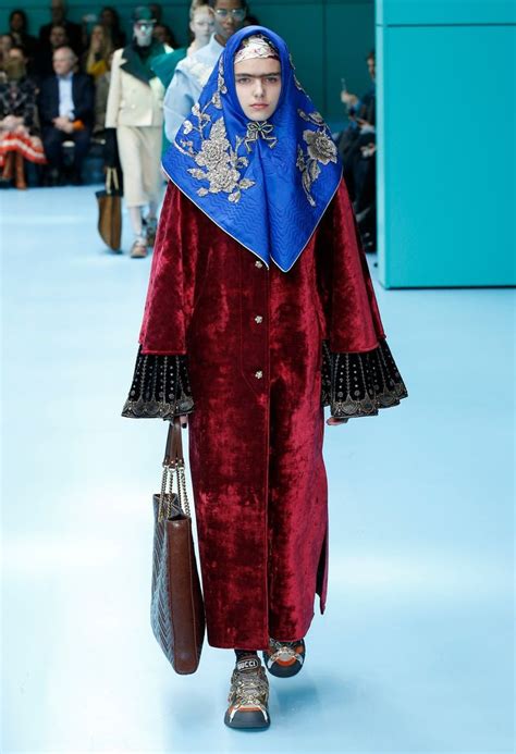 Gucci | Ready-to-Wear - Autumn 2018 | Look 10 Gucci Fashion, Fast ...