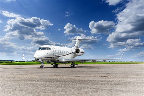 Challenger 300 private jet for sale | AeroClassifieds