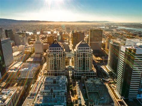 Explore Downtown Oakland, CA | Downtown Events & Activities