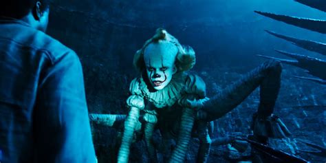 The Terrifying Allure of Stephen King's Gender-Swapped Pennywise Cosplay: Unveiling an Even More ...