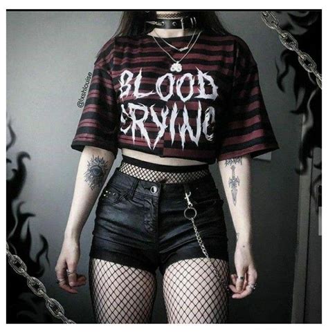 Style #emo #girl #outfits #punk #rock #emogirloutfitspunkrock in 2021 | Aesthetic clothes ...