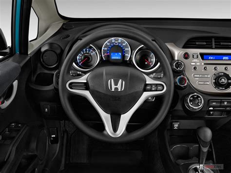 2013 Honda Fit: 33 Interior Photos | U.S. News