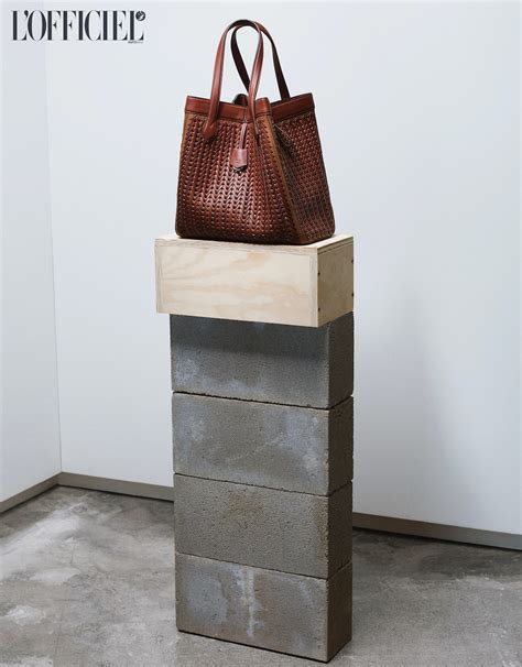 The Best Leather Tote Bags to Carry This Winter Season